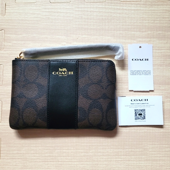 Coach Corner Zip Wristlet - Picture 3 of 10
